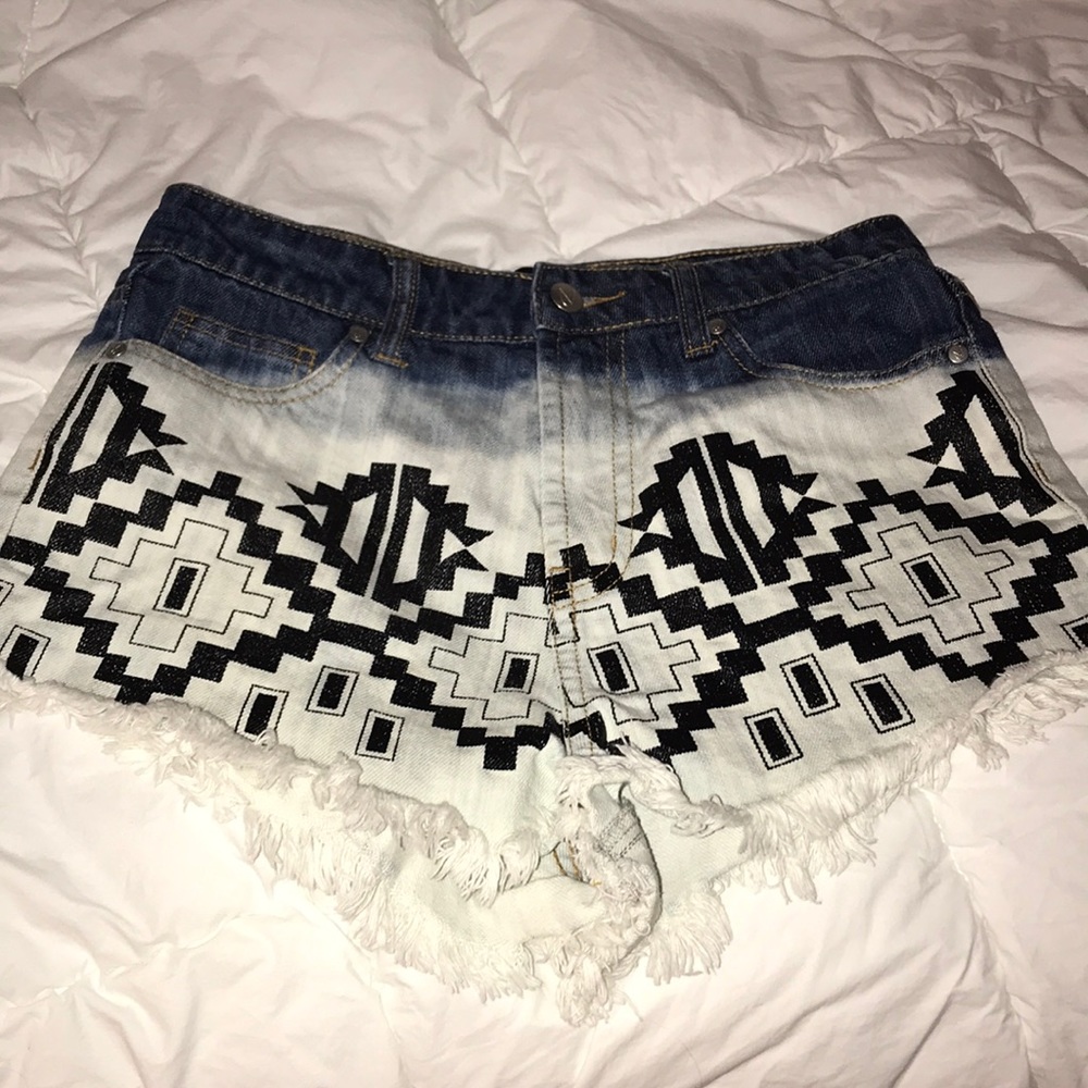 MINKPINK DENIM SHORTS